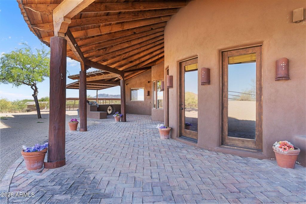 Image 41 of property listing at 32905 N 140TH Street, Scottsdale, AZ 85262