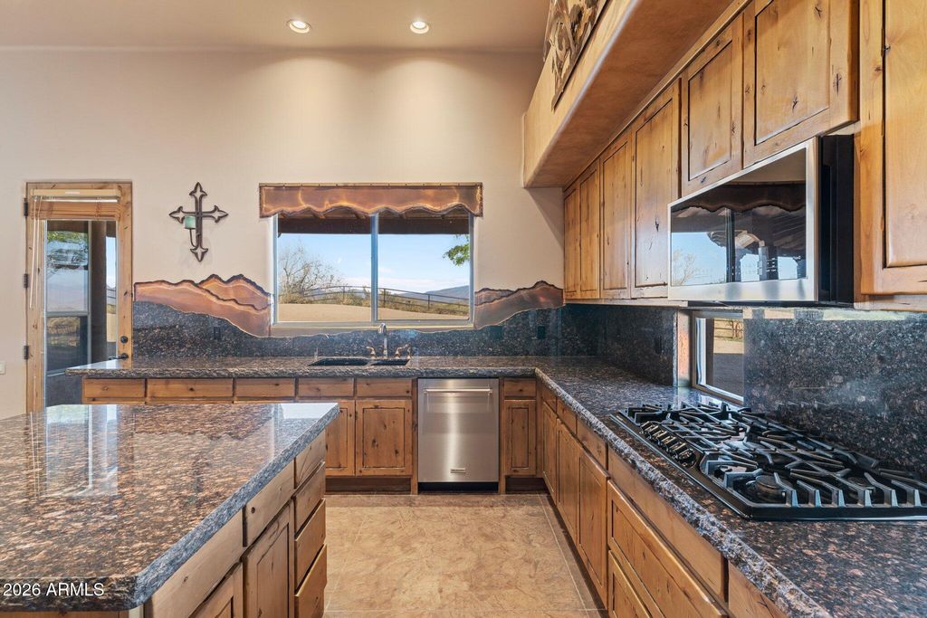 Image 58 of property listing at 32905 N 140TH Street, Scottsdale, AZ 85262