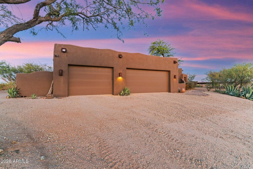 Image 72 of property listing at 32905 N 140TH Street, Scottsdale, AZ 85262
