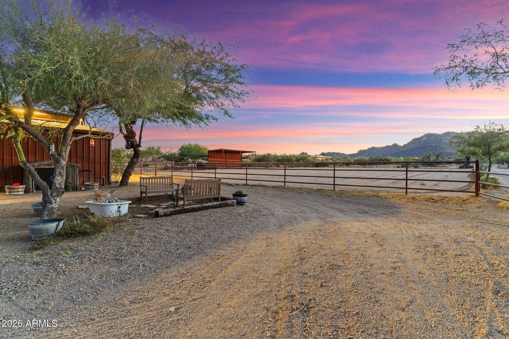 Image 74 of property listing at 32905 N 140TH Street, Scottsdale, AZ 85262