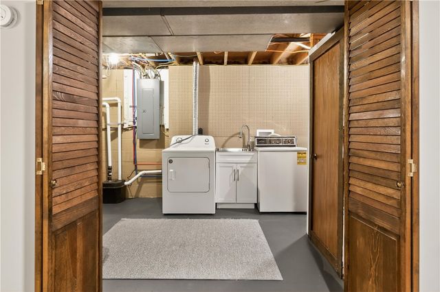 460 Upper Valley Road, Gates, NY 14624