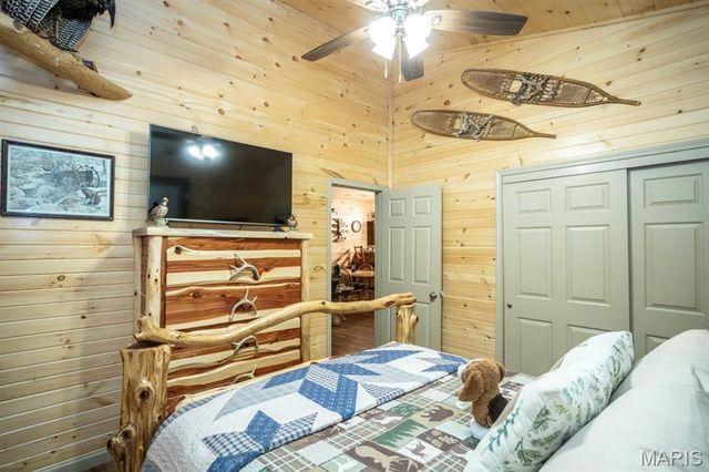 21805 Revere Lane, Waynesville, MO 65583