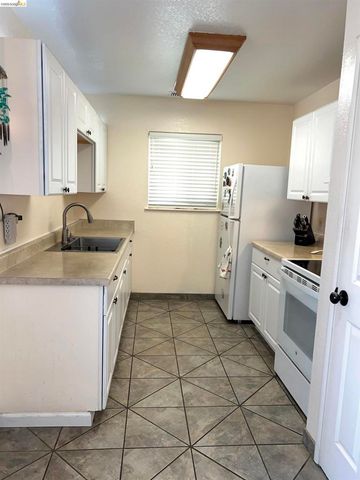 2344 Via Canela, Oroville, CA 95966