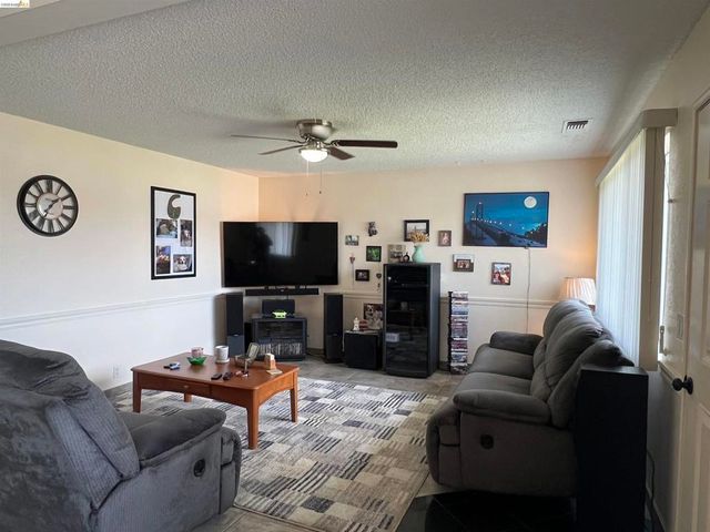 2344 Via Canela, Oroville, CA 95966