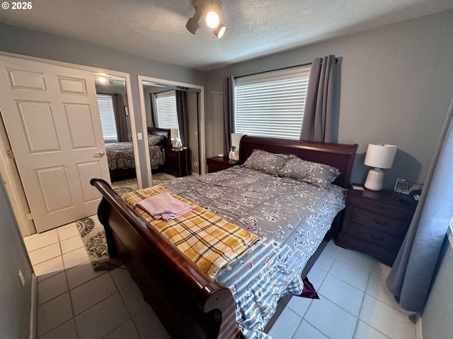 169 W CHESTNUT St, Union, OR 97883