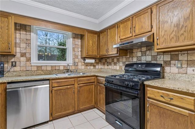 1490 Grayland Hills Drive, Lawrenceville, GA 30046