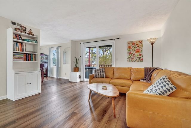 25 Rockland St 4, Boston, MA 02132