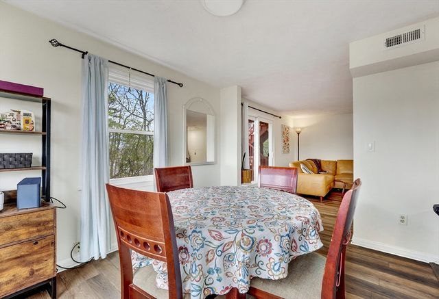 25 Rockland St 4, Boston, MA 02132