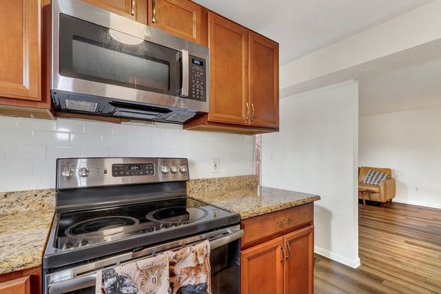 25 Rockland St 4, Boston, MA 02132