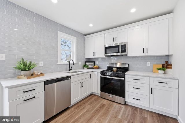 1037 FERN AVE, Glendora, NJ 08029