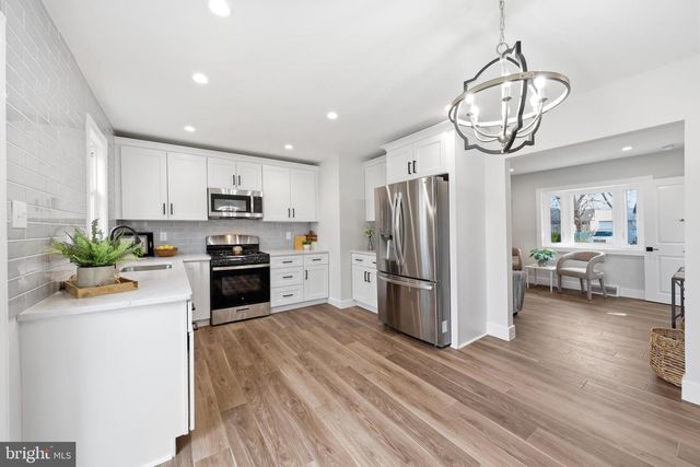 1037 FERN AVE, Glendora, NJ 08029