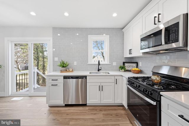 1037 FERN AVE, Glendora, NJ 08029