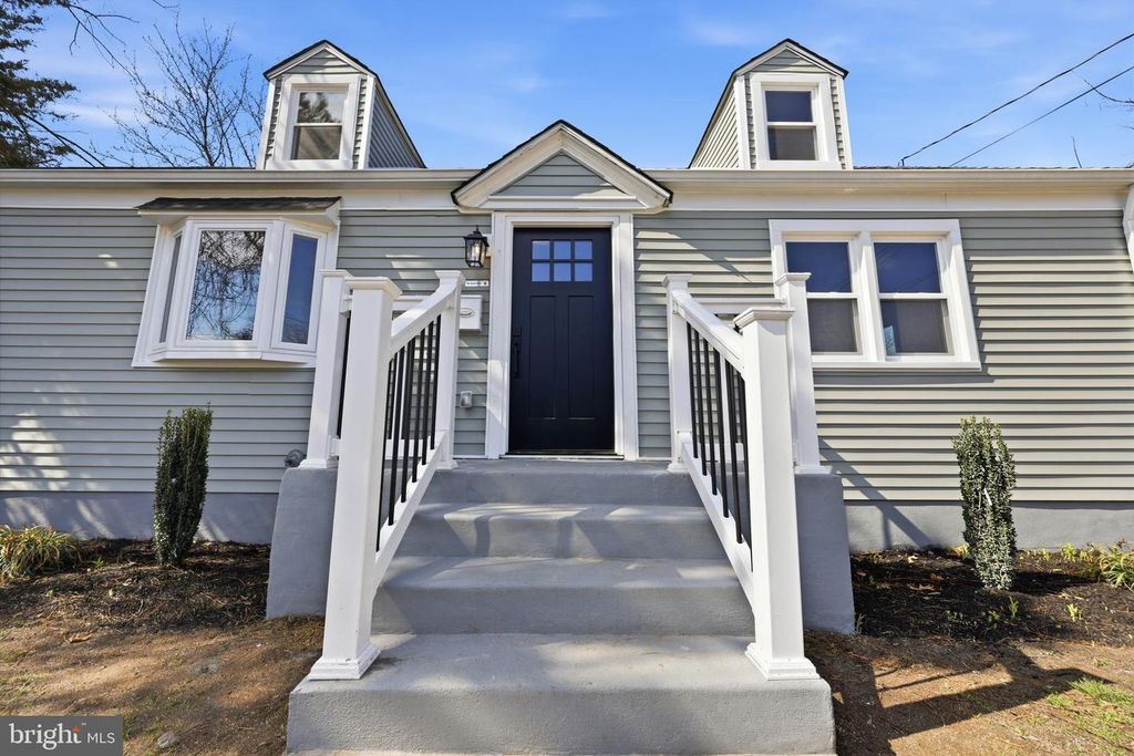 1037 FERN AVE, Glendora, NJ 08029