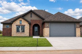 1009 N 5th Street, Wolfforth, TX 79382
