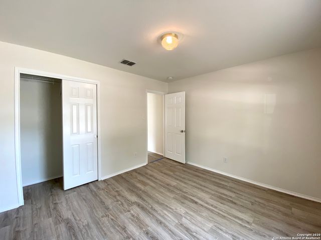 16511 CABALLO VALLEY, Selma, TX 78154
