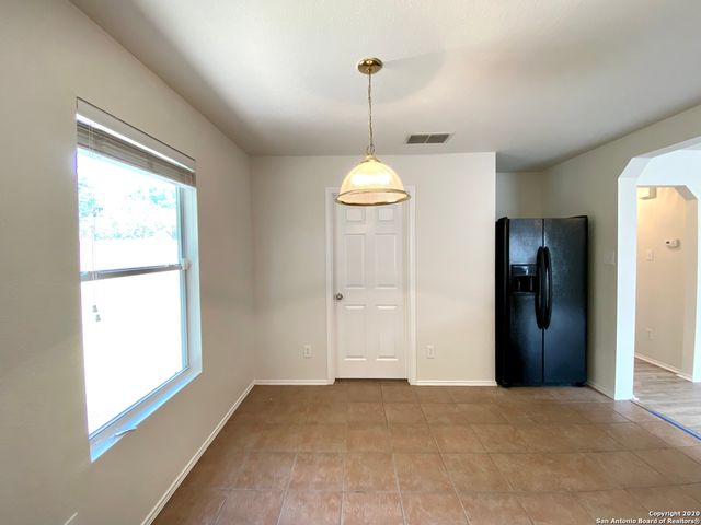 16511 CABALLO VALLEY, Selma, TX 78154