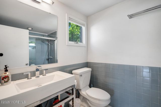 9 W 22nd Street, Barnegat Light, NJ 08006