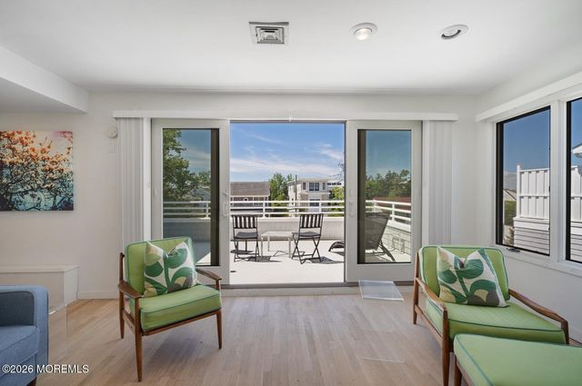 9 W 22nd Street, Barnegat Light, NJ 08006