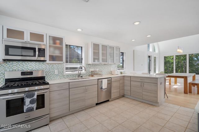 9 W 22nd Street, Barnegat Light, NJ 08006