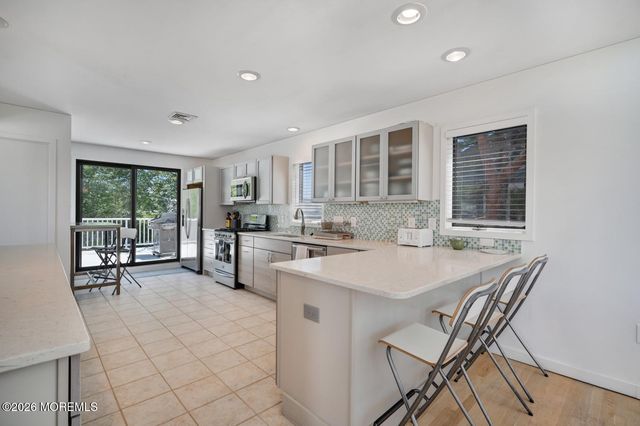 9 W 22nd Street, Barnegat Light, NJ 08006