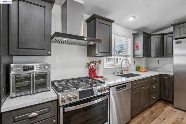 29341 Sandburg Way, Hayward, CA 94544