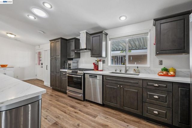 29341 Sandburg Way, Hayward, CA 94544