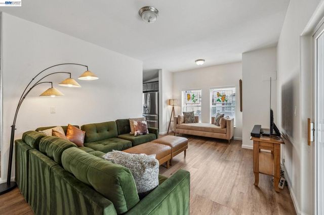 29341 Sandburg Way, Hayward, CA 94544