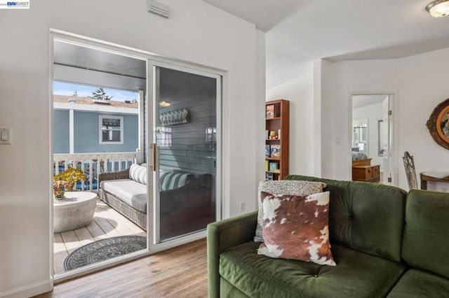 29341 Sandburg Way, Hayward, CA 94544