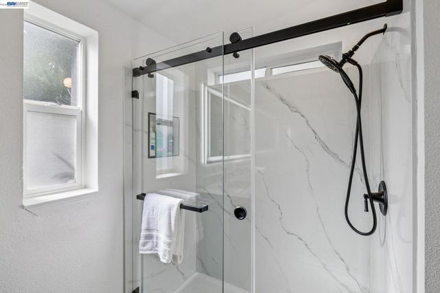 29341 Sandburg Way, Hayward, CA 94544