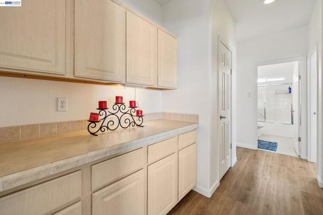 29341 Sandburg Way, Hayward, CA 94544