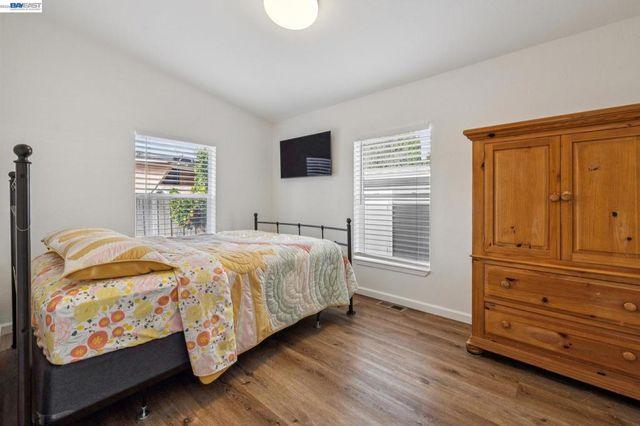 29341 Sandburg Way, Hayward, CA 94544