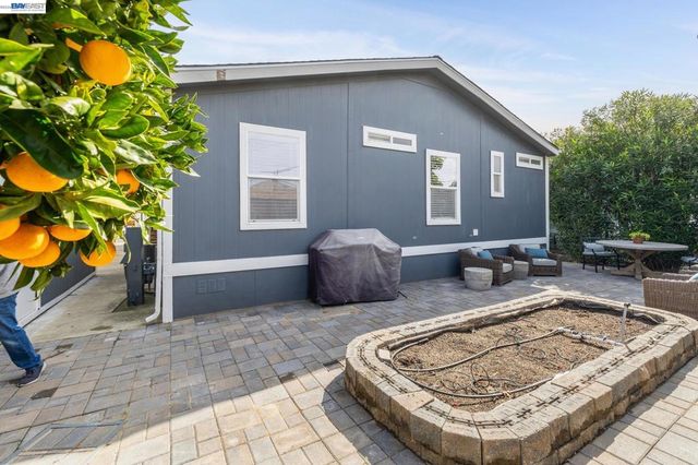 29341 Sandburg Way, Hayward, CA 94544