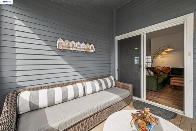 29341 Sandburg Way, Hayward, CA 94544