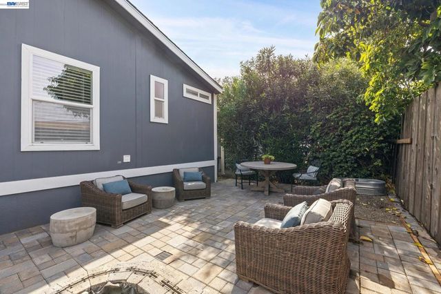 29341 Sandburg Way, Hayward, CA 94544