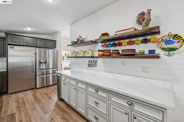 29341 Sandburg Way, Hayward, CA 94544