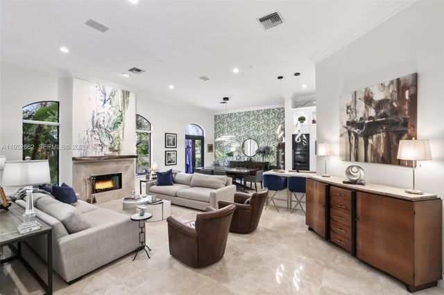 10502 Kestrel St, Plantation, FL 33324