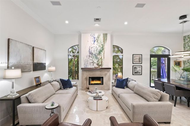 10502 Kestrel St, Plantation, FL 33324