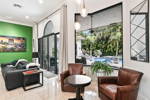 10502 Kestrel St, Plantation, FL 33324