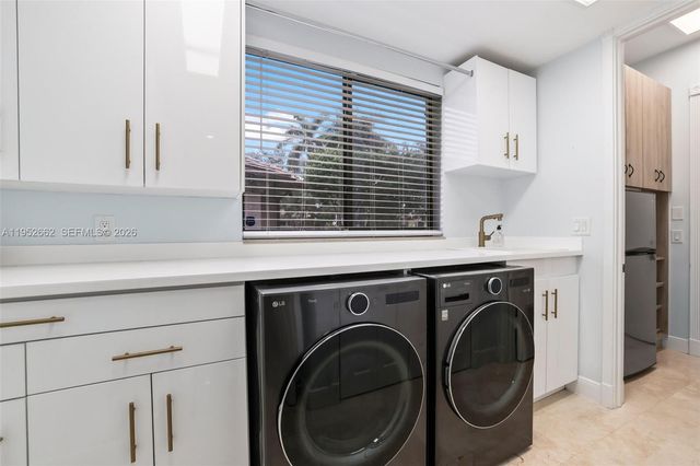 10502 Kestrel St, Plantation, FL 33324