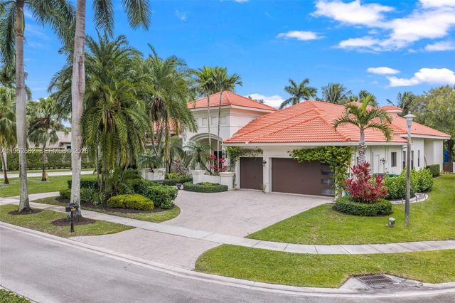 10502 Kestrel St, Plantation, FL 33324