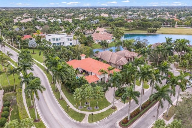 10502 Kestrel St, Plantation, FL 33324