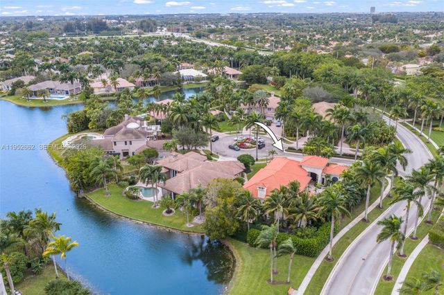 10502 Kestrel St, Plantation, FL 33324