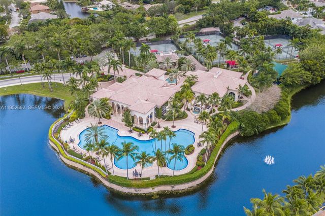 10502 Kestrel St, Plantation, FL 33324