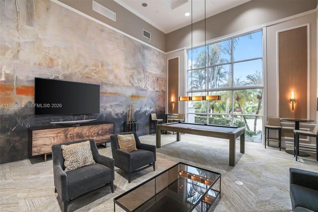 10502 Kestrel St, Plantation, FL 33324