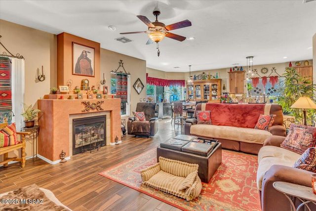 10914 S Sky Kristen Loop, Vail, AZ 85641