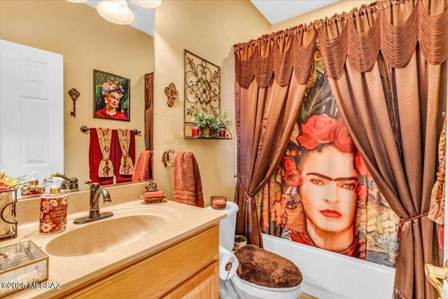 10914 S Sky Kristen Loop, Vail, AZ 85641