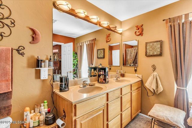 10914 S Sky Kristen Loop, Vail, AZ 85641