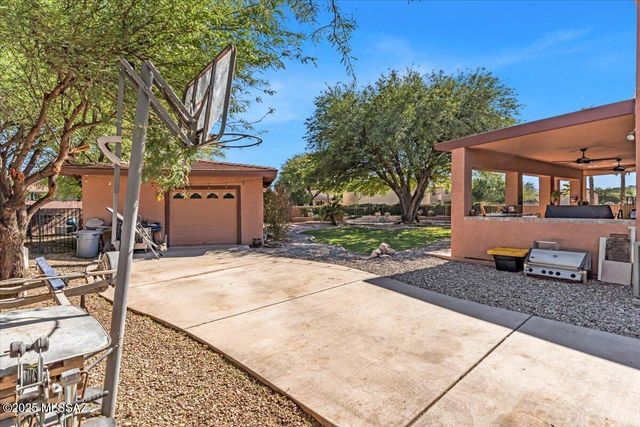 10914 S Sky Kristen Loop, Vail, AZ 85641