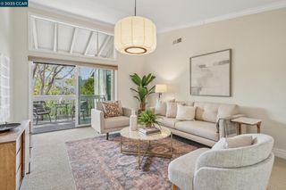 870 Terra California Dr 5, Walnut Creek, CA 94595