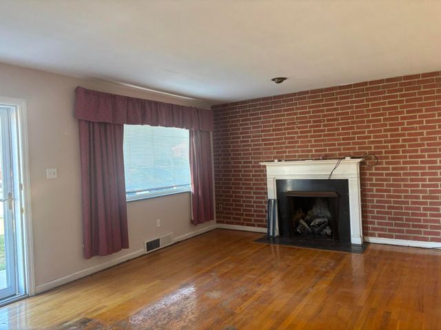 16 Shaw Drive, Alexandria, KY 41001